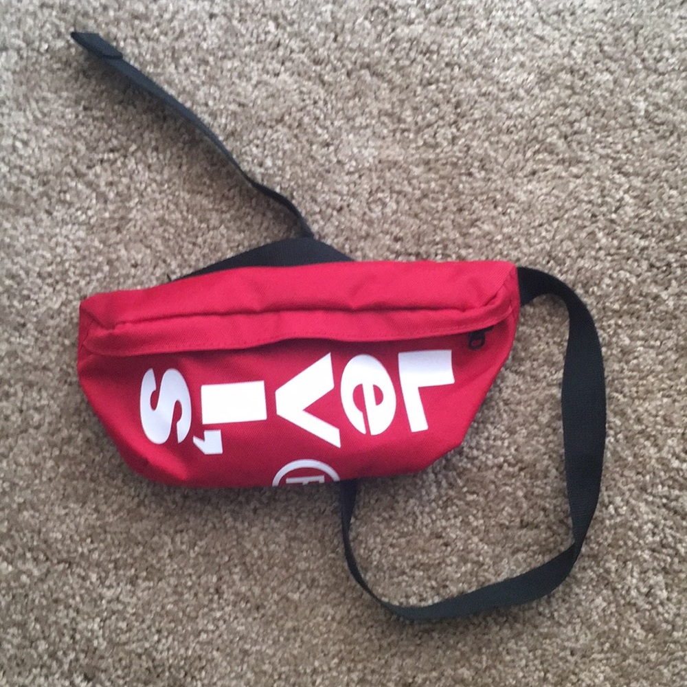 levis sling